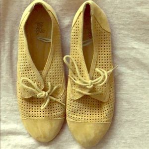 Black Poppy Size 9 Summer Shoes